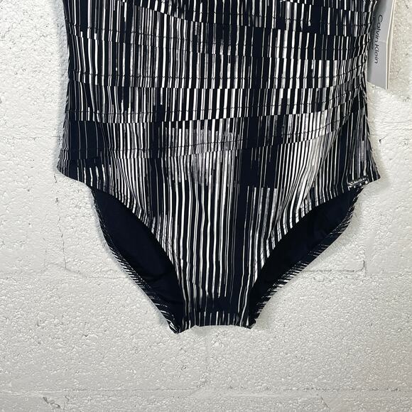 Calvin Klein Women's One-Shoulder Starburst One-Piece Swimsuit 14 - Picture 4 of 10